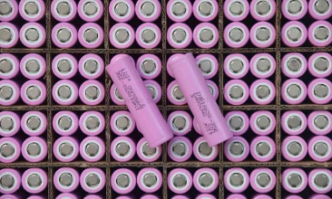 Dissecting Consumer Electronics Lithium-ion Batteries: The Innovation Code of Microstructure！